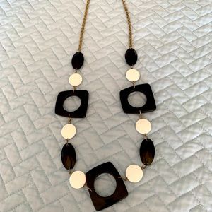 Like New Black and White Necklace